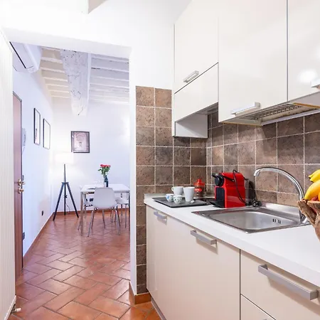 Piazza San Bartolomeo Bright&comfy X4 * بارما