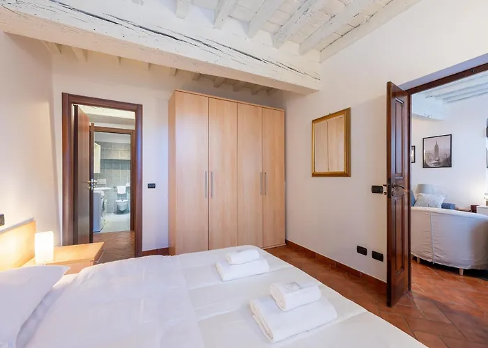 Piazza San Bartolomeo Bright&comfy X4 Apartment Parma