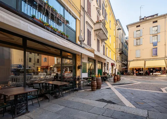 Piazza San Bartolomeo Bright&comfy X4 شقة بارما